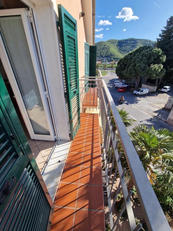 Palm House Apartment Albenga Exterior foto