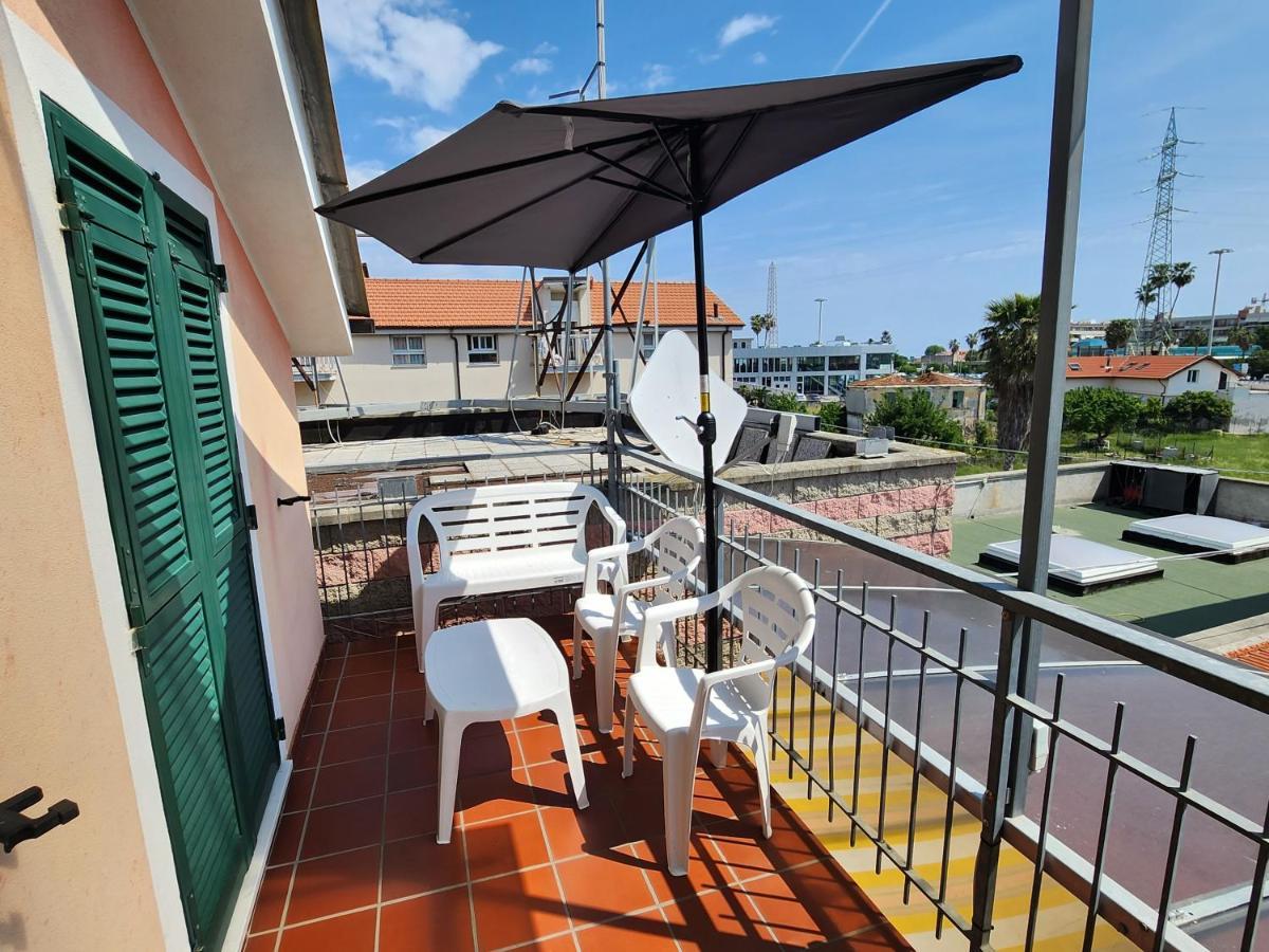 Palm House Apartment Albenga Exterior foto